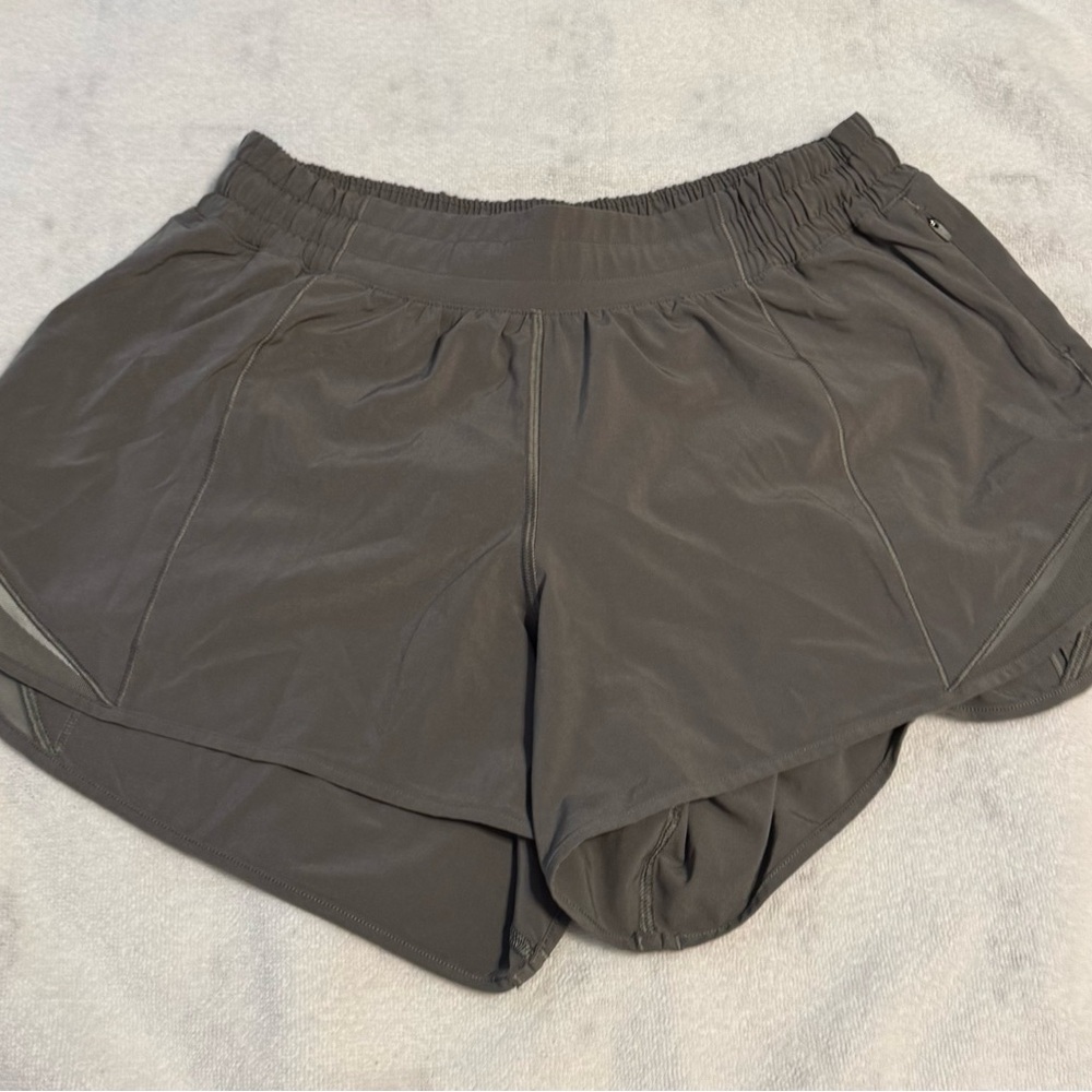 Lululemon Athletica Women's Olive/Grey Hotty Hot Shorts 4” long